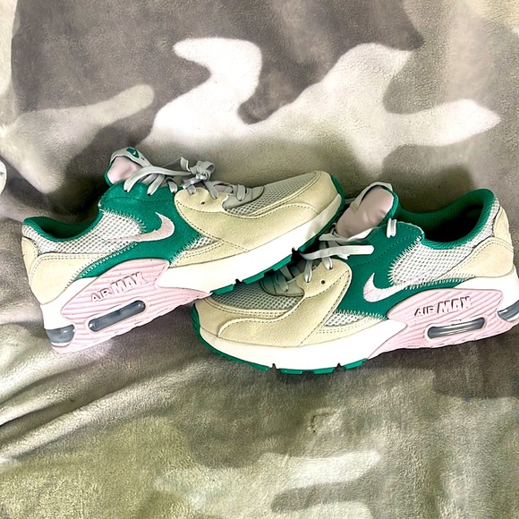 Nike Shoes - Brand New Nike Air Max for Sale